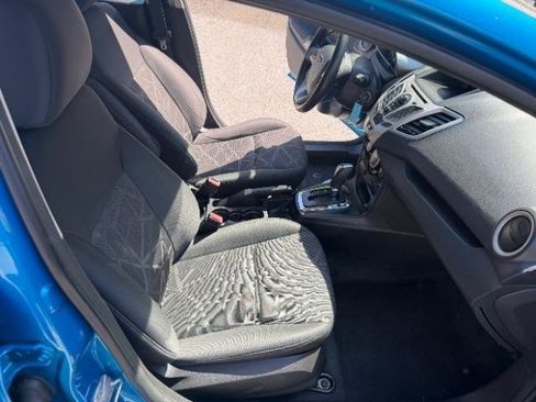 Used 2013 Ford Fiesta SE FWD image 33