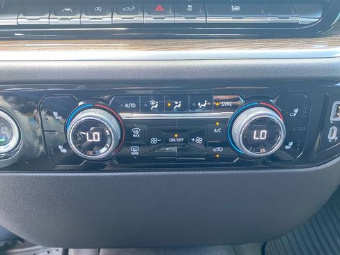 Used 2023 Chevrolet Silverado 1500 RST RWD image 24