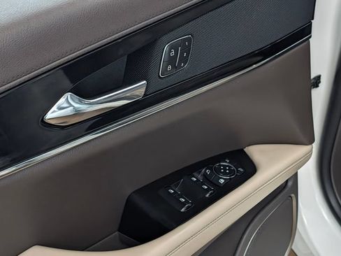 Certified 2023 Lincoln Nautilus AWD w/ Premium Package image 13
