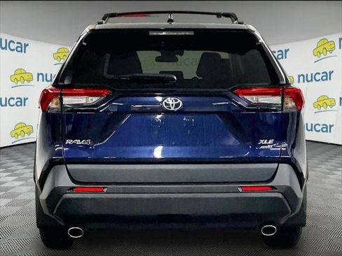 Used 2022 Toyota RAV4 XLE w/ Convenience Package AWD/4WD image 5