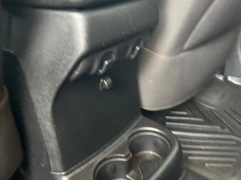 Used 2014 Jeep Wrangler Unlimited Sport w/ Connectivity Group image 41