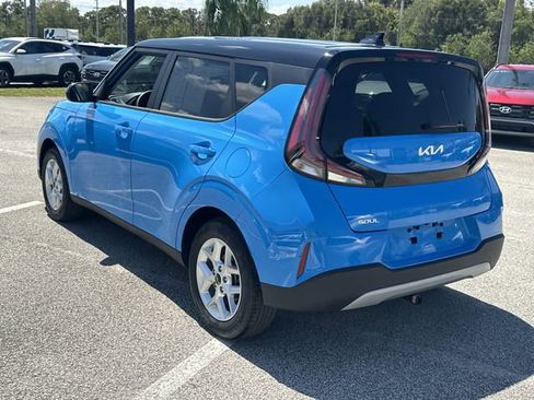 Used 2025 Kia Soul S image 9