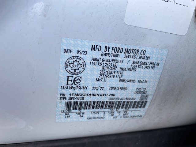 Used 2023 Ford Explorer XLT AWD/4WD image 27