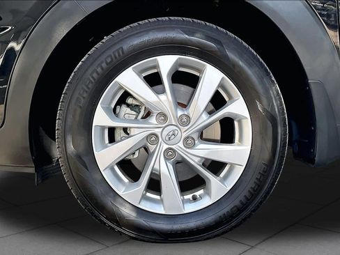 Used 2019 Hyundai Tucson Value FWD image 11
