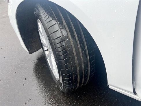 Used 2020 Chevrolet Malibu LT image 13