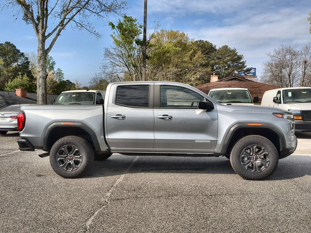 Used 2025 GMC Canyon Elevation RWD image 9