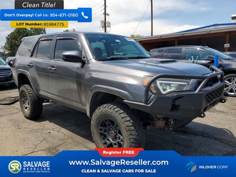 Used 2018 Toyota 4Runner TRD Off-Road AWD/4WD image 5