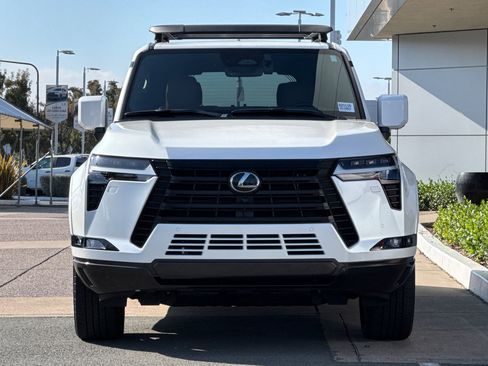 Used 2024 Lexus GX 550 image 6