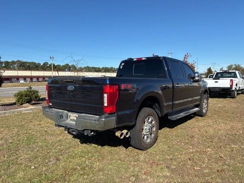 Used 2022 Ford F350 Lariat w/ Lariat Ultimate Package image 3