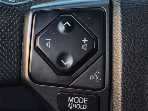 Used 2022 Toyota Tacoma TRD Sport w/ Technology Package RWD image 18