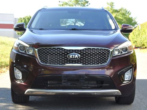 Used 2017 Kia Sorento SX image 2