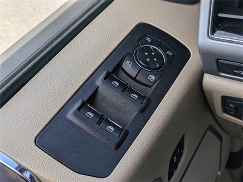 Used 2018 Ford F150 Lariat image 30