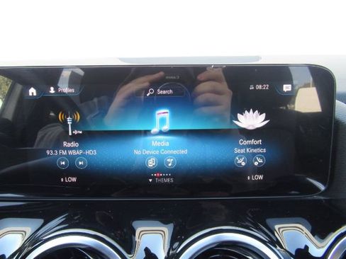 Used 2022 Mercedes-Benz GLA 250 4MATIC w/ Premium Package Lite image 43