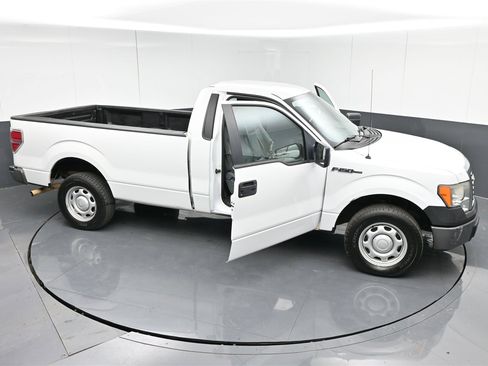 Used 2011 Ford F150 XL w/ Trailer Tow Pkg image 31
