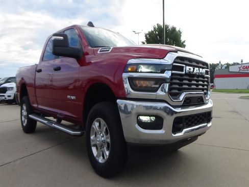 Used 2026 RAM 2500 Big Horn AWD/4WD image 5