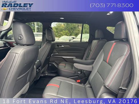 Certified 2024 Chevrolet Traverse RS w/ LPO, Floor Liner Package image 22