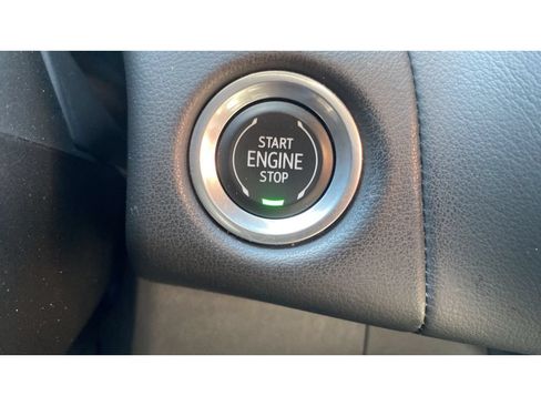 Used 2022 Chevrolet Suburban Z71 w/ Luxury Package AWD/4WD image 22