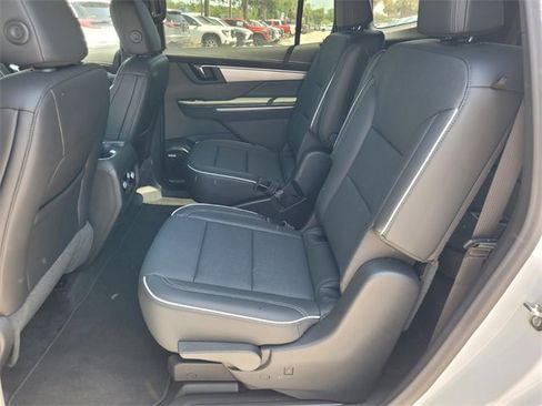 New 2025 Buick Enclave Preferred w/ Super Cruise Package image 5