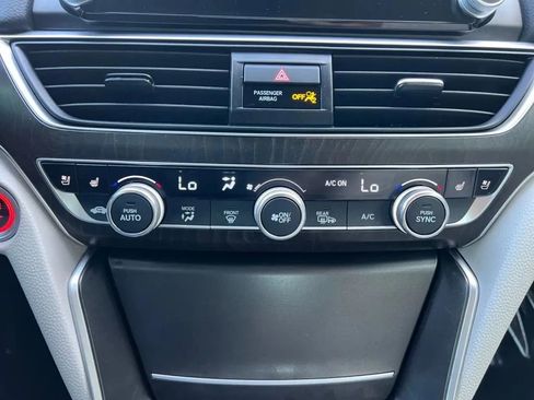Used 2019 Honda Accord Touring image 36