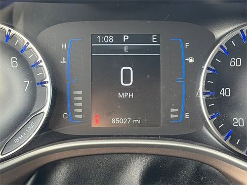 Used 2017 Chrysler Pacifica Touring-L w/ Tire & Wheel Group image 23