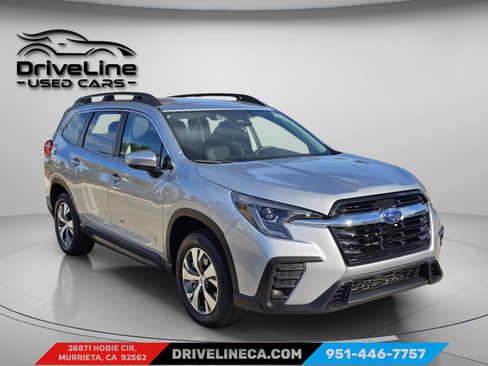Used 2025 Subaru Ascent Premium image 6