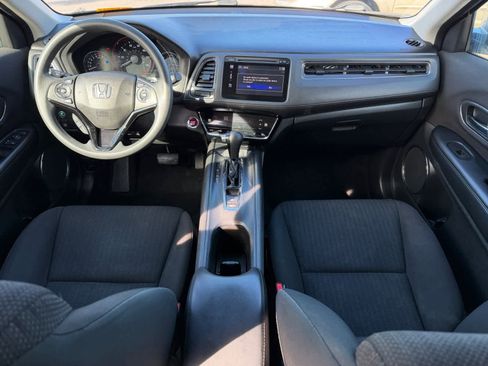 Used 2017 Honda HR-V EX image 12
