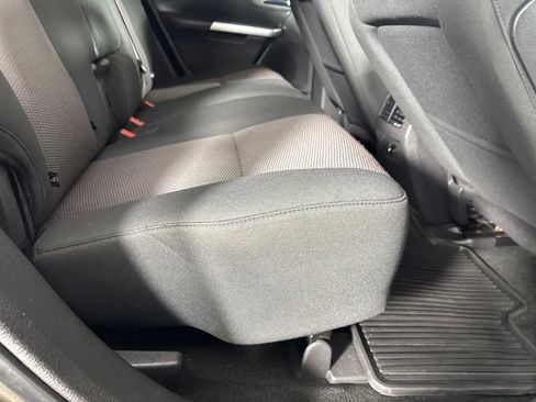 Used 2012 Ford Edge SEL FWD image 27
