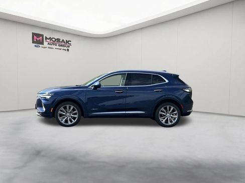 Used 2022 Buick Envision Avenir w/ Technology Package II AWD/4WD image 5