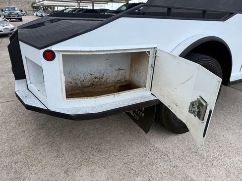 Used 2015 RAM 4500 SLT w/ Quick Order Package 29G SLT image 10