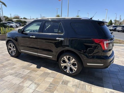 Used 2018 Ford Explorer Platinum image 4