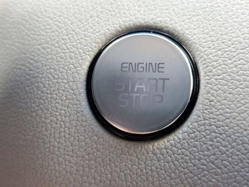 Certified 2023 Kia Sorento S w/ Panoramic Sunroof Package image 30