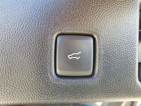 Used 2025 Ford Escape ST-Line Elite image 36