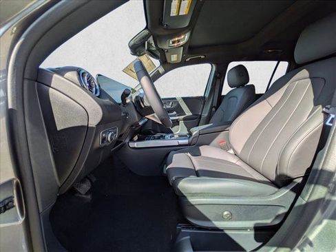 New 2026 Mercedes-Benz GLB 250 4MATIC image 4