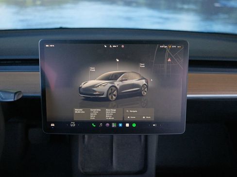 Used 2023 Tesla Model 3 Standard Range RWD image 18