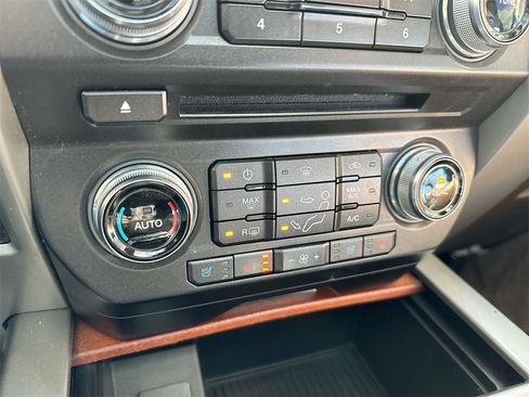 Used 2017 Ford F250 King Ranch w/ King Ranch Ultimate Package image 17