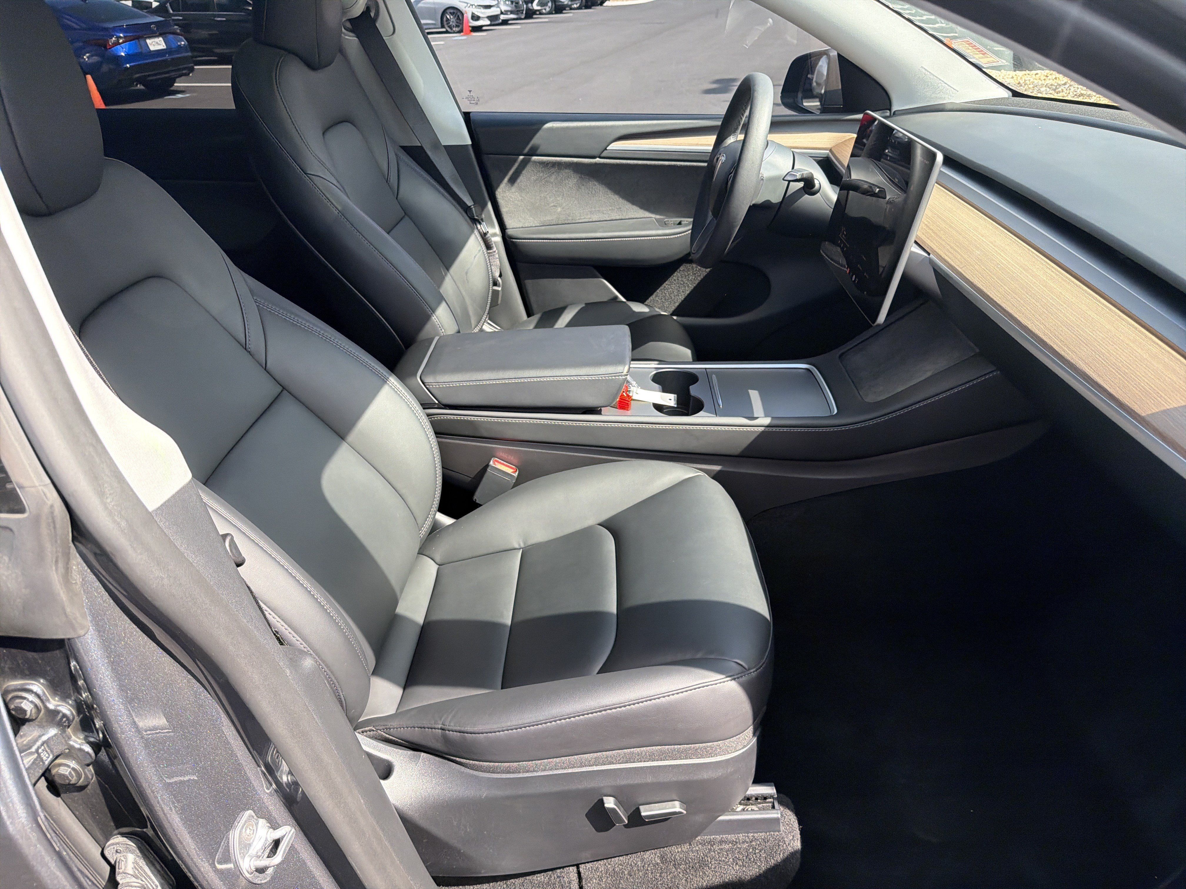 Used 2023 Tesla Model Y Long Range AWD/4WD image 13