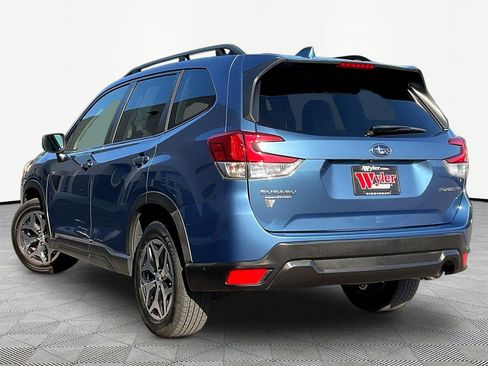 Used 2023 Subaru Forester Premium AWD/4WD image 4
