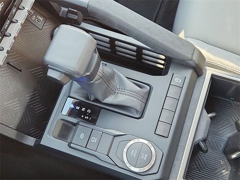 Used 2025 Toyota Tacoma SR5 image 15