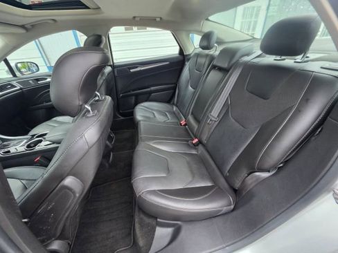 Used 2013 Ford Fusion Titanium FWD image 21