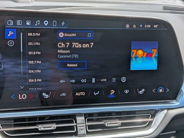 Used 2024 Chevrolet Equinox EV LT FWD image 23
