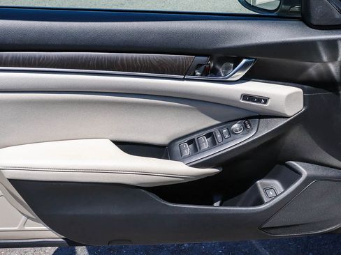 Used 2020 Honda Accord EX-L image 30