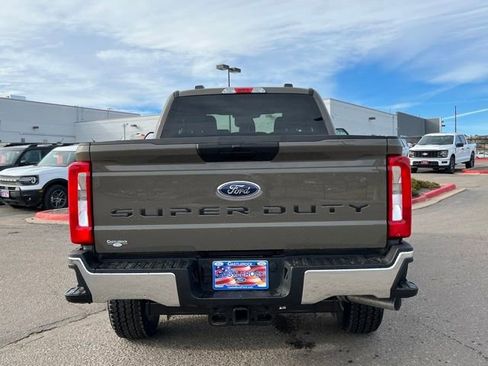 New 2026 Ford F250 XLT w/ FX4 Off-Road Package image 4