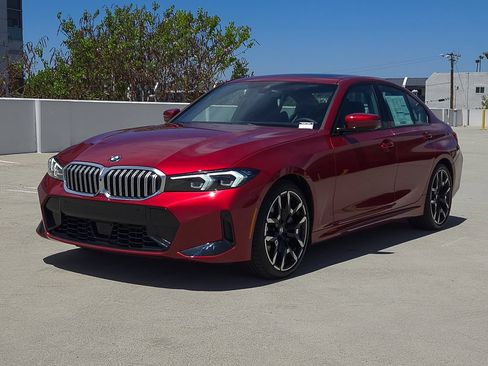 New 2026 BMW 330i Sedan w/ M Sport Package RWD image 3