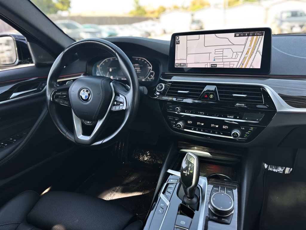 Used 2023 BMW 530e xDrive AWD/4WD image 10