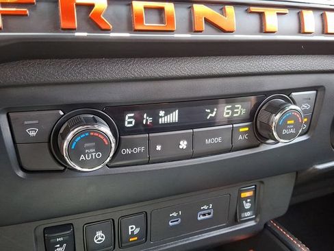 Used 2026 Nissan Frontier PRO-4X AWD/4WD image 15