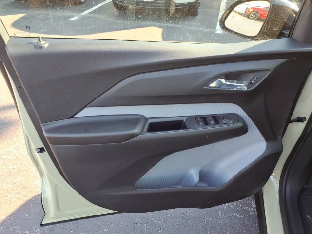 New 2027 Chevrolet Bolt LT FWD image 10