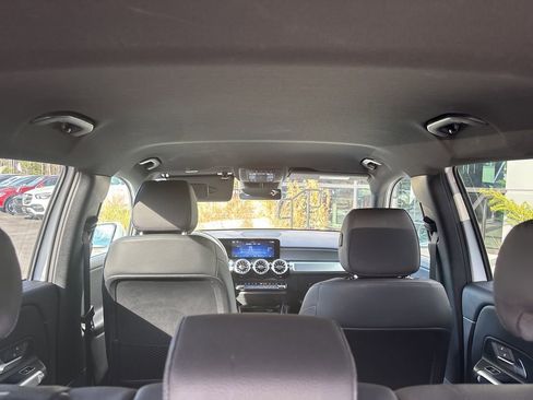 Used 2024 Mercedes-Benz GLB 250 image 16