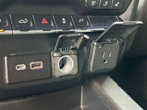 Used 2019 Chevrolet Silverado 1500 LTZ image 20