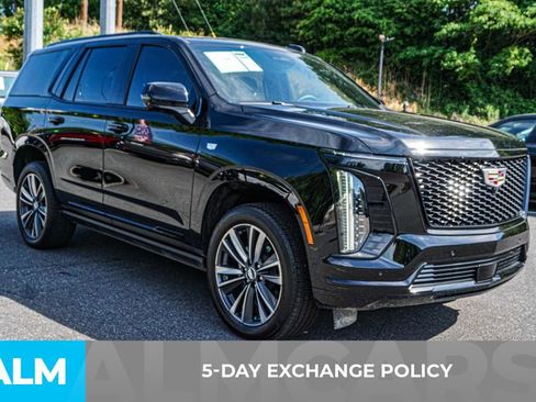 Used 2026 Cadillac Escalade Sport AWD/4WD image 4