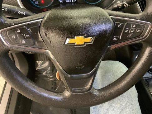 Used 2018 Chevrolet Malibu LT image 21